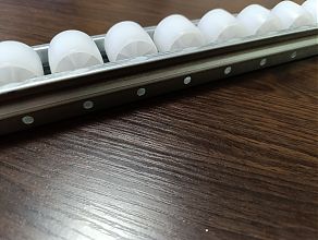 Роликовая планка для гравитационного стеллажа